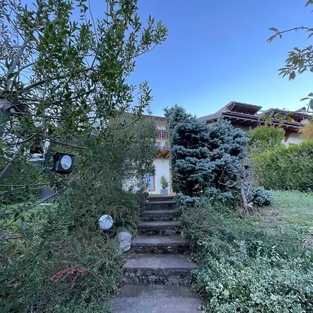 Natura Open Space Con Giardino بيت للعطل